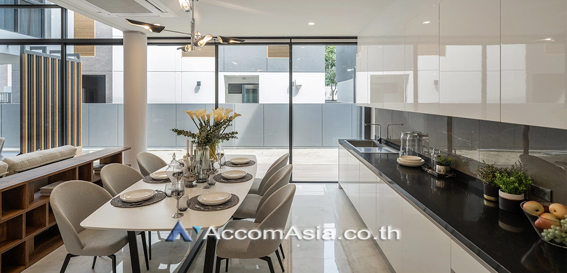 6  4 br House For Rent in Sathorn ,Bangkok BRT Wat Dan at Baan 365 Rama 3 AA25856