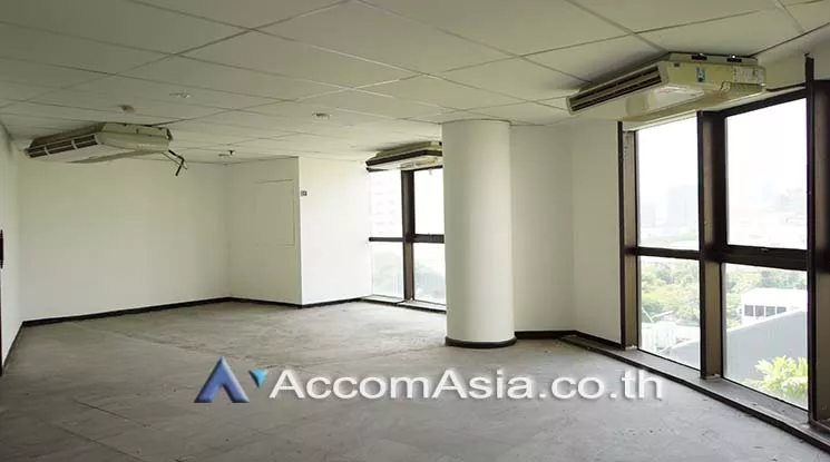6  Office Space For Rent in Sukhumvit ,Bangkok BTS Ekkamai at Modern Town Building AA25858