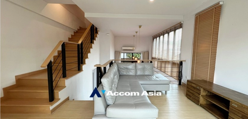unitPet friendly | Charming townhouse in the prime Sathorn area with stylish design (AA25860)