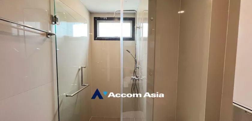 19  3 br Townhouse For Rent in sathorn ,Bangkok  AA25860
