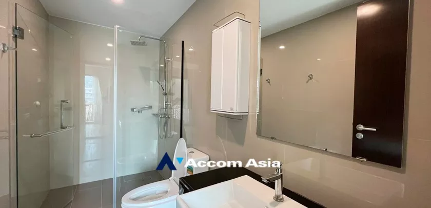 18  3 br Townhouse For Rent in sathorn ,Bangkok  AA25860