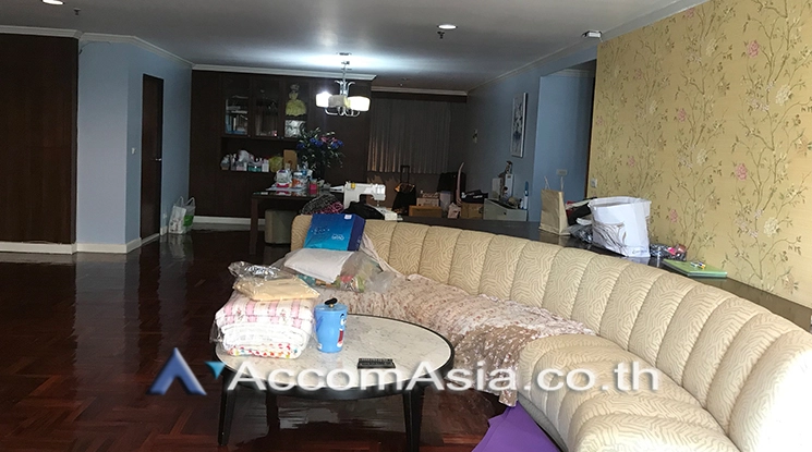 unit 3 Bedrooms  Condominium For Sale in Sukhumvit, Bangkok  near BTS Phrom Phong (AA25885)