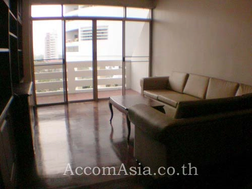 unit 3 Bedrooms  Condominium For Rent & Sale in Sukhumvit, Bangkok  near BTS Nana (24040)