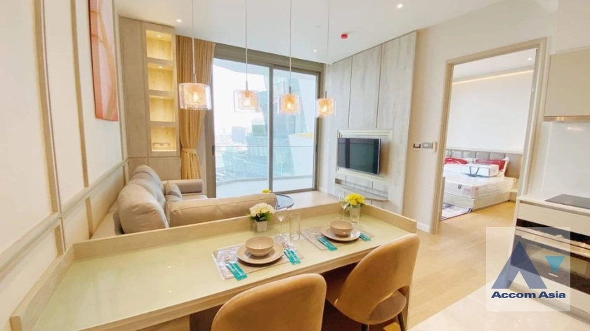 unit 1 Bedroom  Condominium For Rent in Charoen Nakhon, Bangkok  near BTS Krung Thon Buri (AA25899)