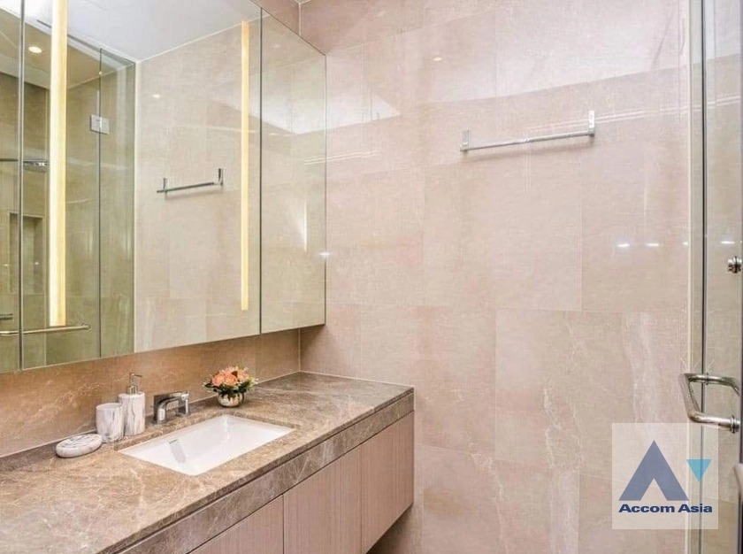 8  1 br Condominium For Rent in Charoen Nakhon ,Bangkok BTS Krung Thon Buri at Magnolias Waterfront Residences AA25899