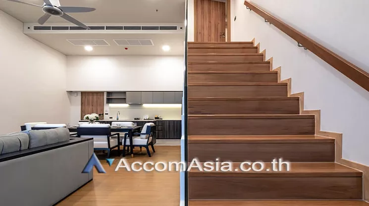 Double High Ceiling, Duplex Condo |  3 Bedrooms  Condominium For Rent in Sukhumvit, Bangkok  near BTS Phrom Phong - MRT Sukhumvit (AA25901)