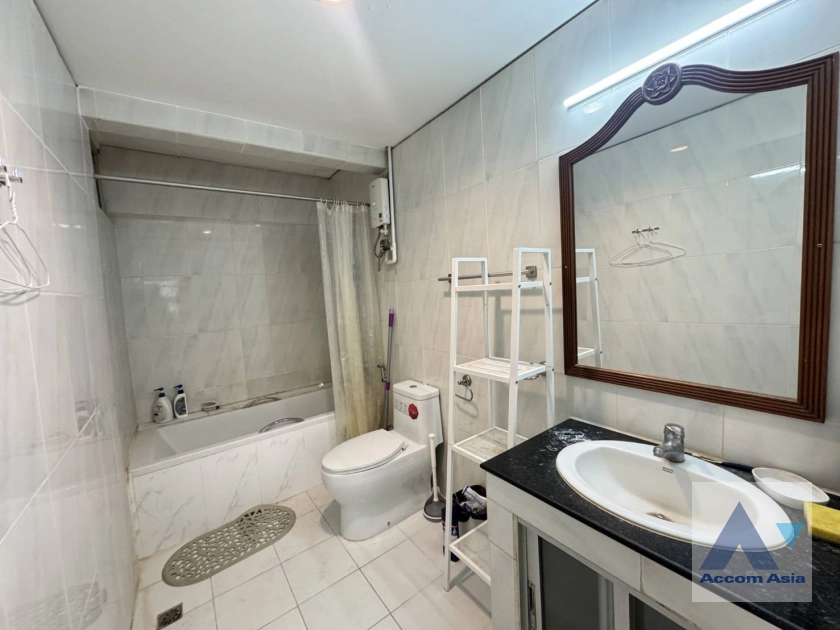 16  2 br Condominium For Rent in Sukhumvit ,Bangkok BTS Nana at The Heritage 24043