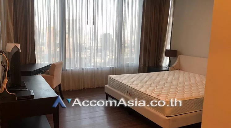  3 Bedrooms  Condominium For Rent in Sathorn, Bangkok  near BTS Chong Nonsi - BRT Arkhan Songkhro (AA25920)
