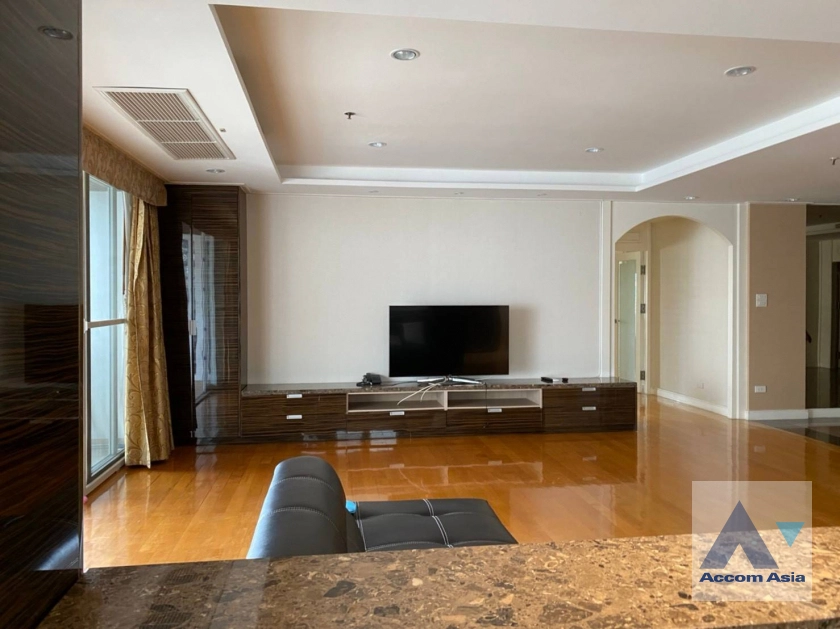 unit 3 Bedrooms  Condominium For Rent & Sale in Sukhumvit, Bangkok  near BTS Asok - MRT Sukhumvit (AA25930)