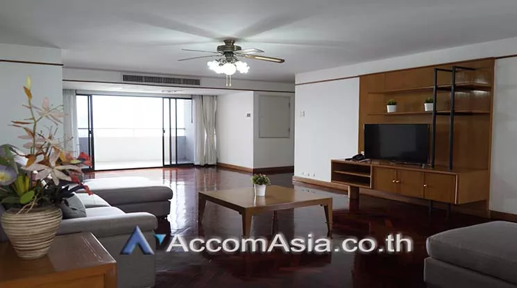  1  3 br Apartment For Rent in Sukhumvit ,Bangkok BTS Nana at Comfort high rise AA25932
