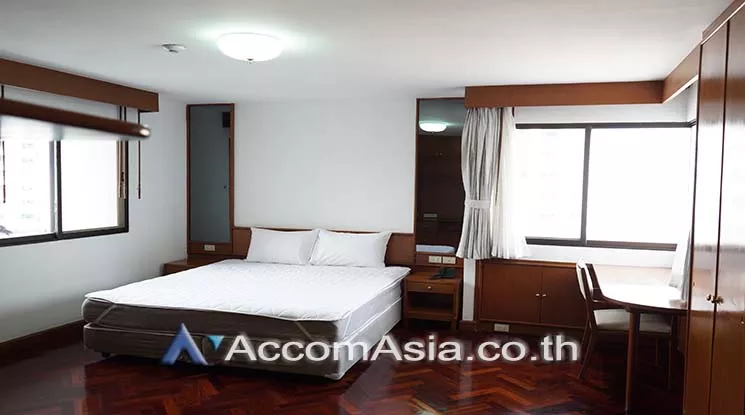 12  3 br Apartment For Rent in Sukhumvit ,Bangkok BTS Nana at Perfect for Pet lovers Apartment, near NIST Intl AA25932