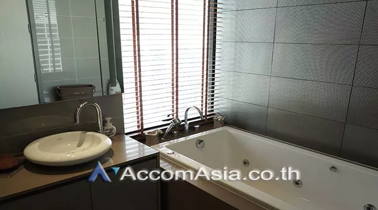 11  2 br Condominium for rent and sale in Silom ,Bangkok BTS Chong Nonsi at M Silom AA25936