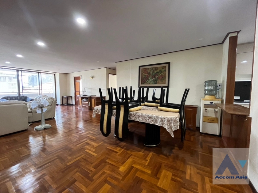 unit 3 Bedrooms  Condominium For Rent & Sale in Sukhumvit, Bangkok  near BTS Asok - MRT Sukhumvit (AA25944)