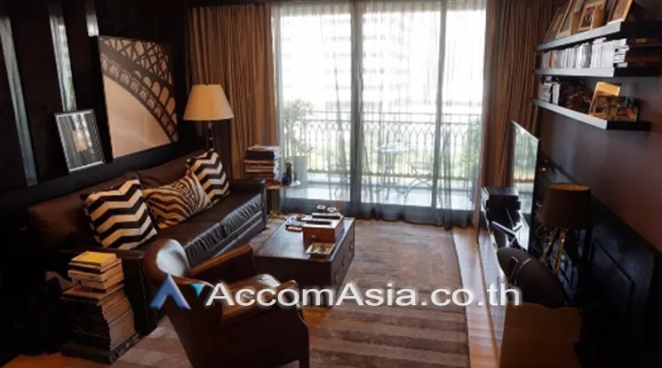  1 Bedroom  Condominium For Sale in Ploenchit, Bangkok  near BTS Ploenchit - MRT Lumphini (AA25948)