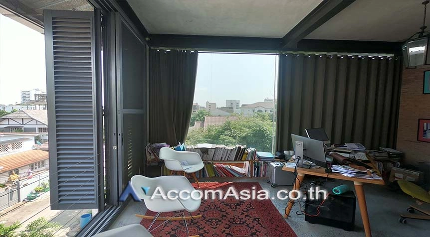 9  6 br House for rent and sale in sukhumvit ,Bangkok BTS Phra khanong AA25982