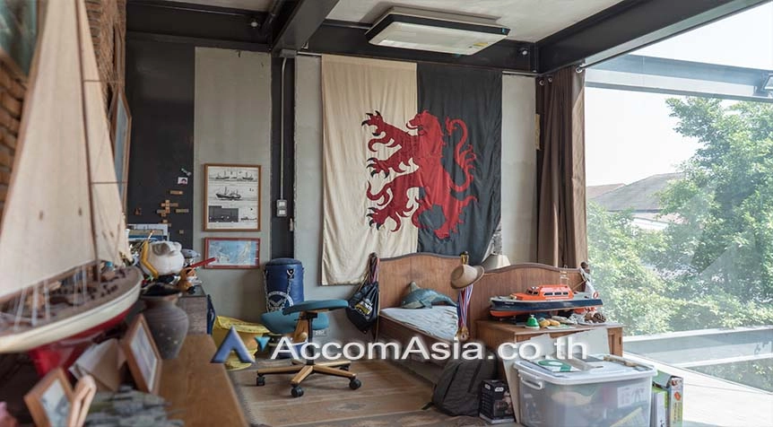 10  6 br House for rent and sale in Sukhumvit ,Bangkok BTS Phra khanong AA25982