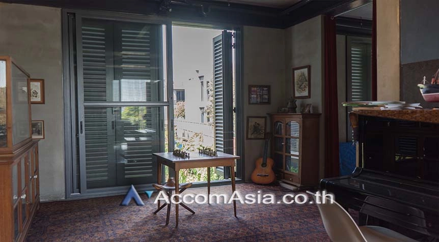 7  6 br House for rent and sale in sukhumvit ,Bangkok BTS Phra khanong AA25982