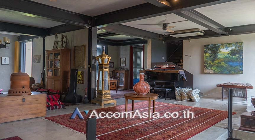 18  6 br House for rent and sale in Sukhumvit ,Bangkok BTS Phra khanong AA25982