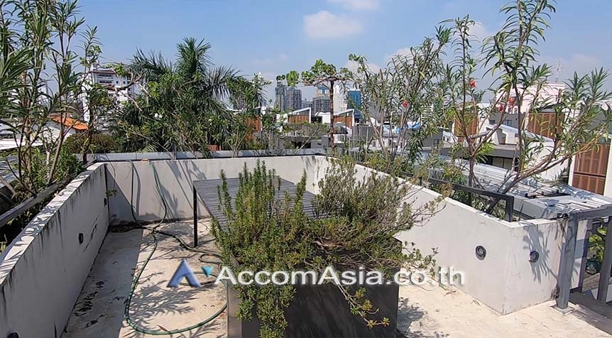 13  6 br House for rent and sale in Sukhumvit ,Bangkok BTS Phra khanong AA25982