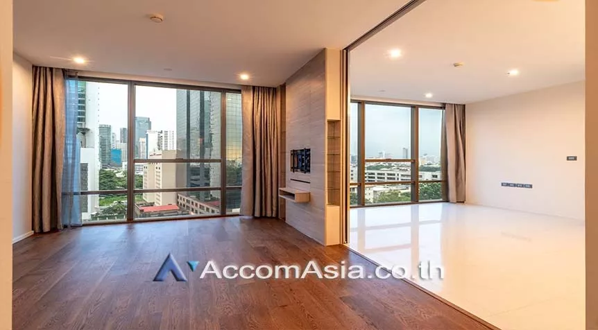 7  1 br Condominium For Sale in Charoennakorn ,Bangkok BTS Surasak - BTS Krung Thon Buri at The Bangkok Sathorn Taksin AA25985