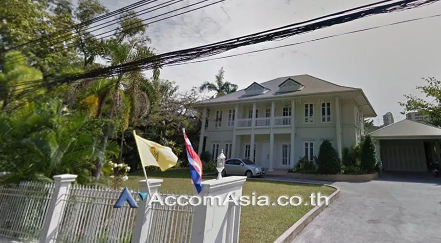  2  6 br House For Rent in sukhumvit ,Bangkok BTS Phrom Phong AA25990