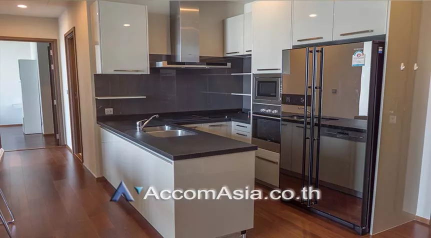 unit 3 Bedrooms  Condominium For Rent in Sukhumvit, Bangkok  near BTS Thong Lo (AA26005)