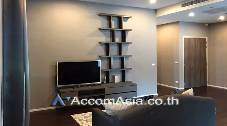 unit 2 Bedrooms  Condominium For Rent in Ratchadaphisek, Bangkok  near BTS Thong Lo - ARL Ramkhamhaeng (AA26006)