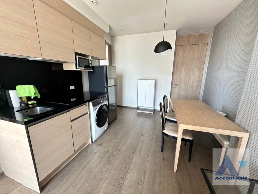 unit 2 Bedrooms  Condominium For Rent in Sukhumvit, Bangkok  near BTS Phrom Phong (AA26013)