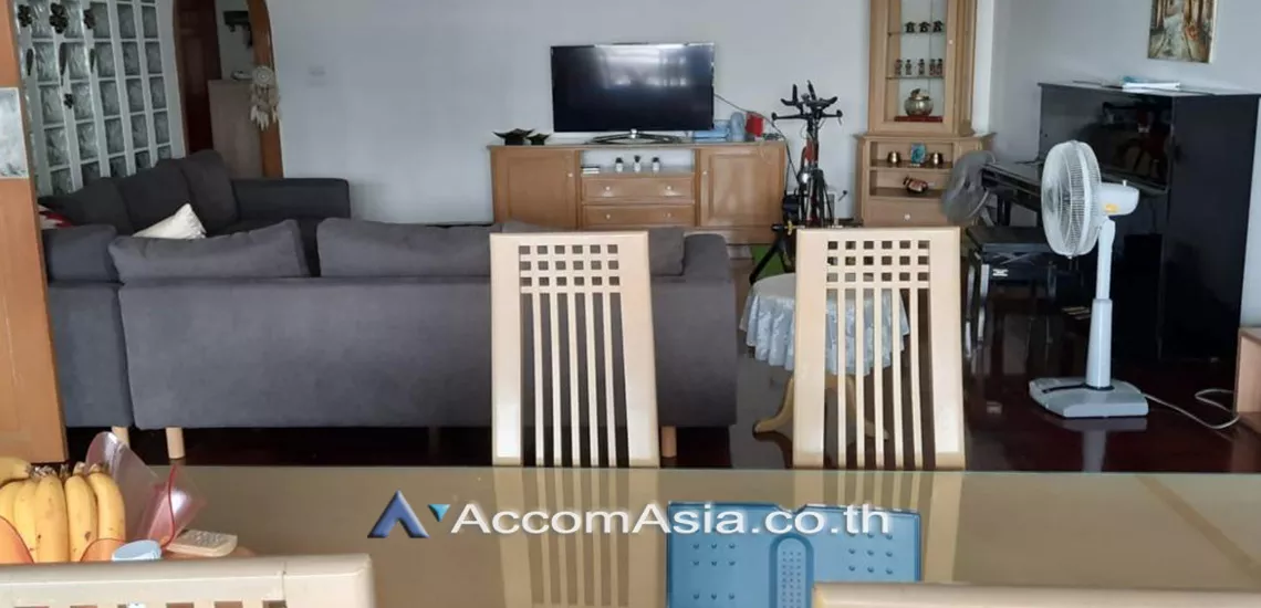unit 2 Bedrooms  Condominium For Rent in Sukhumvit, Bangkok  near BTS Asok - MRT Sukhumvit (24054)