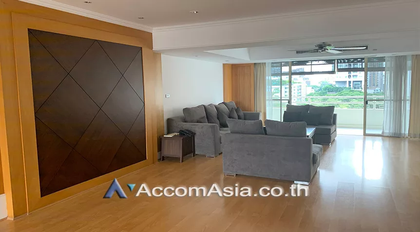 unit 3 Bedrooms  Apartment For Rent in Sukhumvit, Bangkok  near BTS Phrom Phong (AA26026)