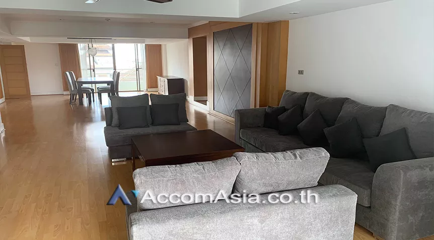 unit 3 Bedrooms  Apartment For Rent in Sukhumvit, Bangkok  near BTS Phrom Phong (AA26026)
