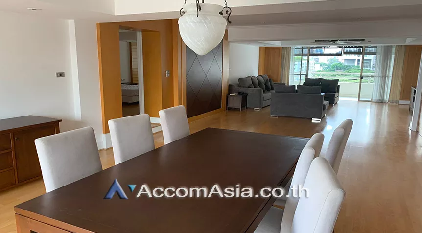 unit 3 Bedrooms  Apartment For Rent in Sukhumvit, Bangkok  near BTS Phrom Phong (AA26026)