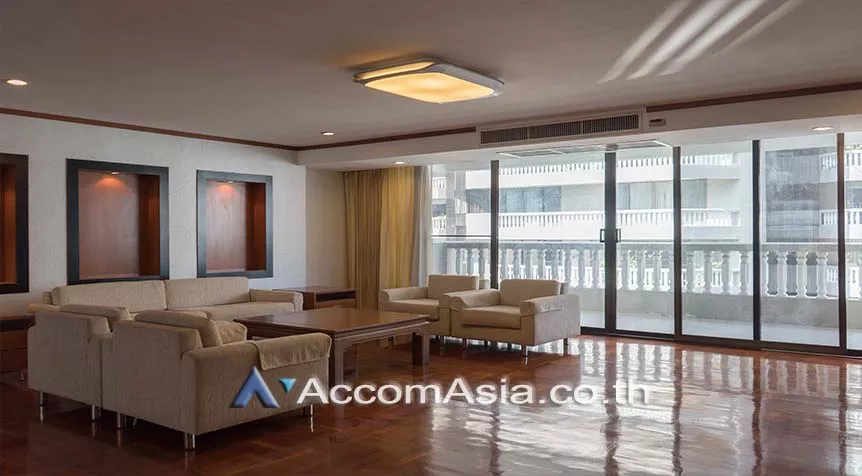  1  4 br Apartment For Rent in Sukhumvit ,Bangkok BTS Phrom Phong at Family Size Desirable AA26028