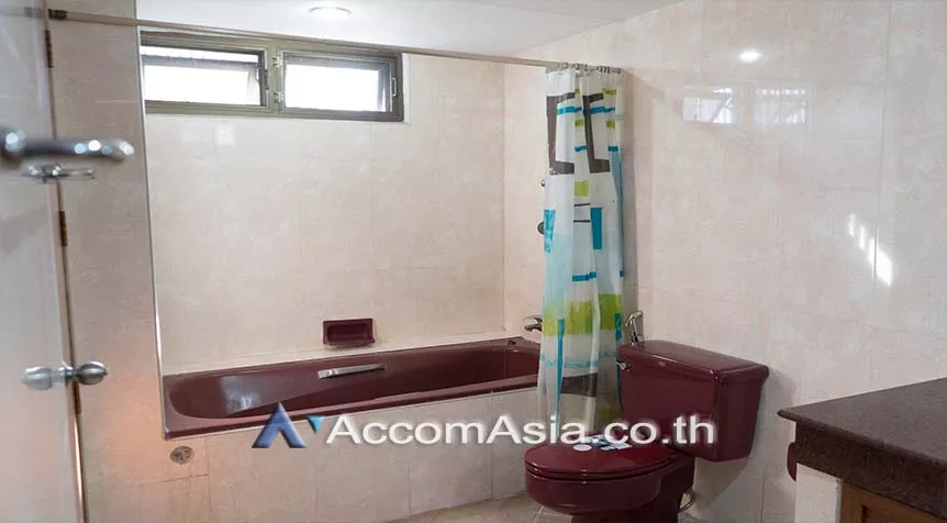16  4 br Apartment For Rent in Sukhumvit ,Bangkok BTS Phrom Phong at Family Size Desirable AA26028