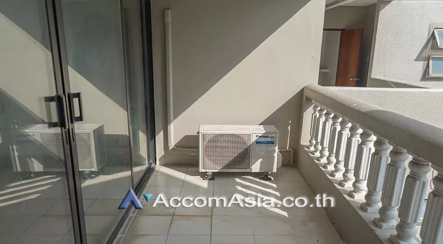 9  4 br Apartment For Rent in Sukhumvit ,Bangkok BTS Phrom Phong at Family Size Desirable AA26028