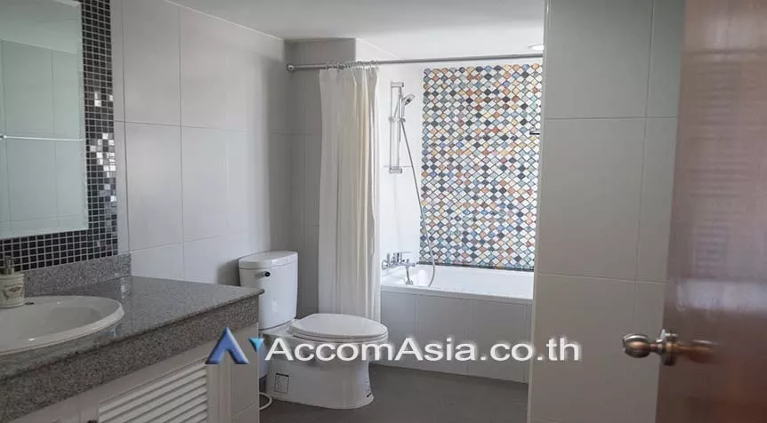 11  3 br Apartment For Rent in Sukhumvit ,Bangkok BTS Phrom Phong at Family Size Desirable AA26029