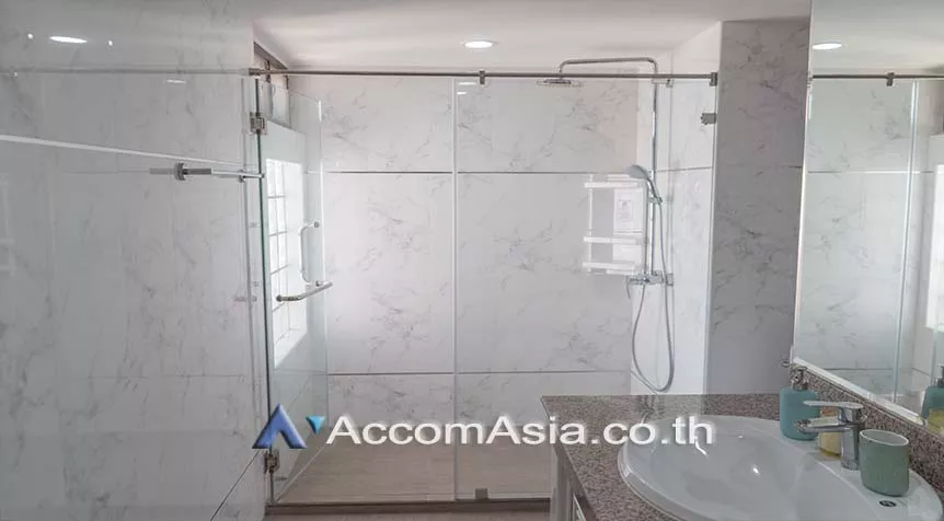 9  3 br Apartment For Rent in Sukhumvit ,Bangkok BTS Phrom Phong at Family Size Desirable AA26029