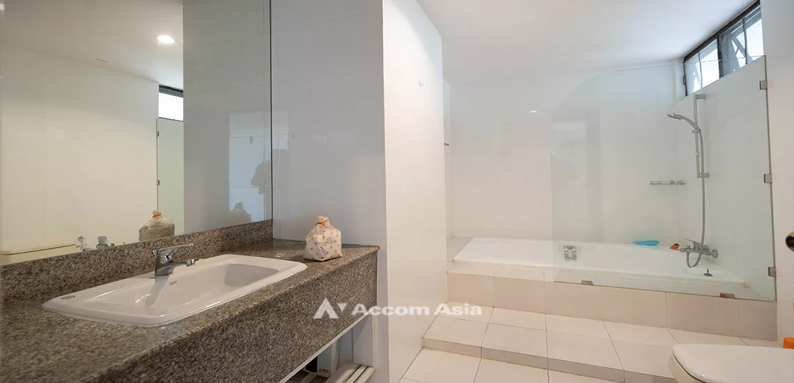 11  3 br Apartment For Rent in Sukhumvit ,Bangkok BTS Asok - MRT Sukhumvit at Peaceful and Pet-Friendly Residence in Asoke AA26034