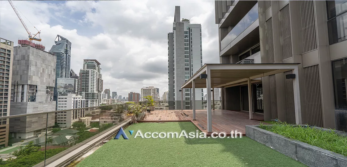 Huge Terrace |  Modern Apartment Apartment  4 Bedroom for Rent BTS Phrom Phong in Sukhumvit Bangkok
