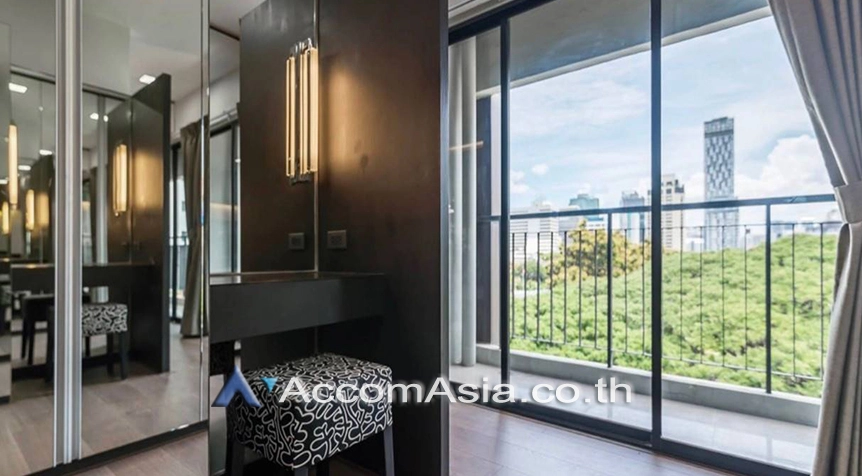 17  2 br Condominium For Sale in Ploenchit ,Bangkok BTS Ploenchit at Renova Residence AA26042