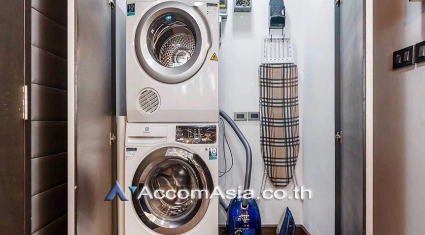 18  2 br Condominium For Sale in Ploenchit ,Bangkok BTS Ploenchit at Renova Residence AA26042