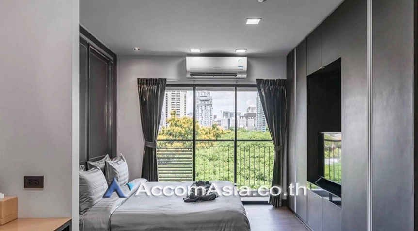 9  2 br Condominium For Sale in Ploenchit ,Bangkok BTS Ploenchit at Renova Residence AA26042