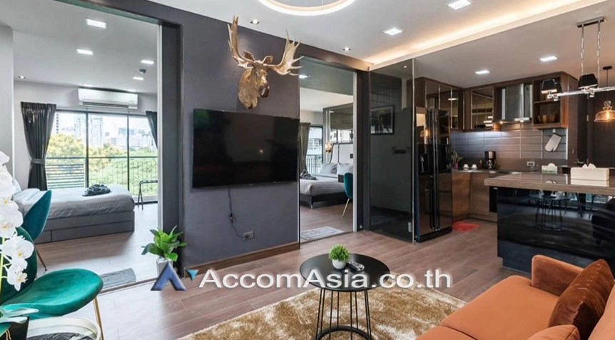 10  2 br Condominium For Sale in Ploenchit ,Bangkok BTS Ploenchit at Renova Residence AA26042