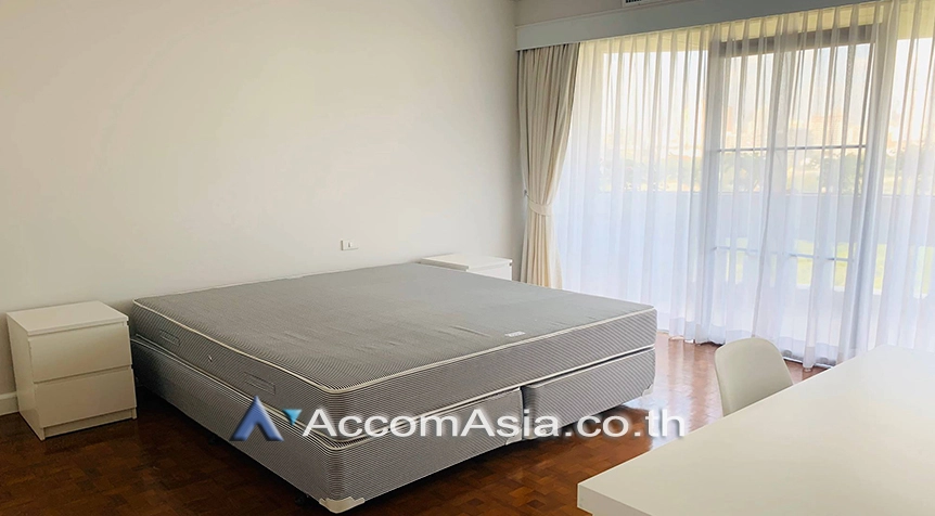 6  3 br Apartment For Rent in Sathorn ,Bangkok BTS Chong Nonsi at Kid Friendly Place Short Walk to Nang Linchi Road AA26043