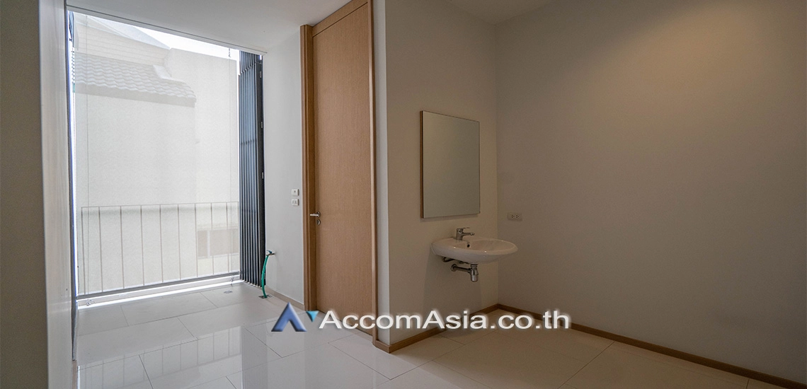 9  3 br Apartment For Rent in Sukhumvit ,Bangkok BTS Phrom Phong at Boutique Modern Apartment AA26044