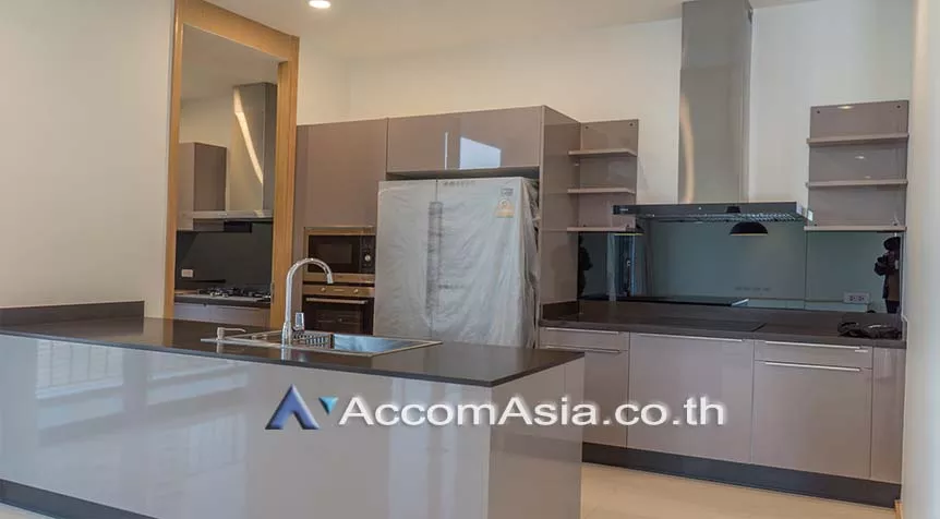 unit 3 Bedrooms  Apartment For Rent in Sukhumvit, Bangkok  near BTS Phrom Phong (AA26045)