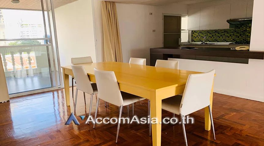 unit 3 Bedrooms  Apartment For Rent in Sathorn, Bangkok  near BTS Chong Nonsi (AA26046)
