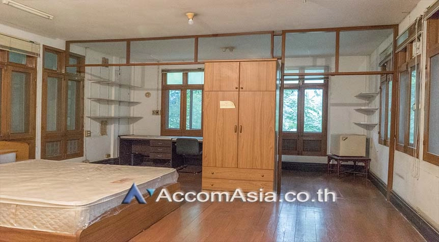 12  4 br House For Rent in sukhumvit ,Bangkok BTS Phrom Phong AA26054