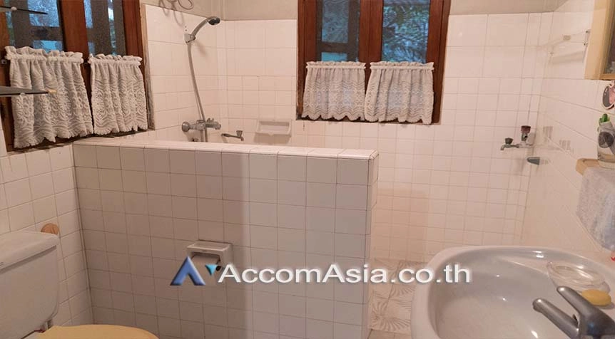 13  4 br House for rent and sale in Sukhumvit ,Bangkok BTS Phrom Phong AA26054