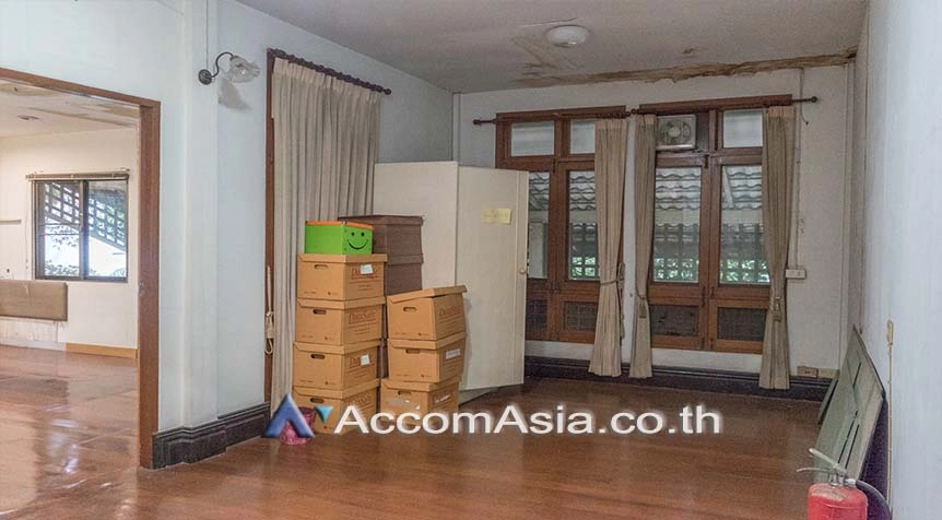 16  4 br House For Rent in sukhumvit ,Bangkok BTS Phrom Phong AA26054